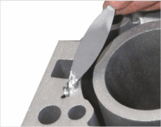 Liquid metals – Sửa chữa bề mặt khuyết tật nhỏ